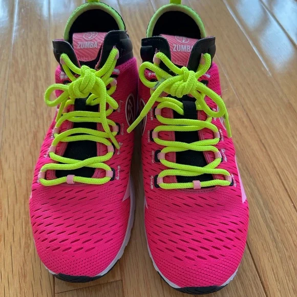 Zumba Fitness Hot Pink Air Funk Dance Sneakers - Size 6 - Picture 2 of 7